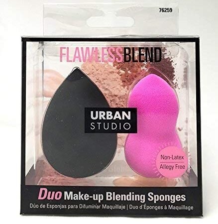 اسفنجة مزج للمكياج من كالا باللونين الوردي والأسود